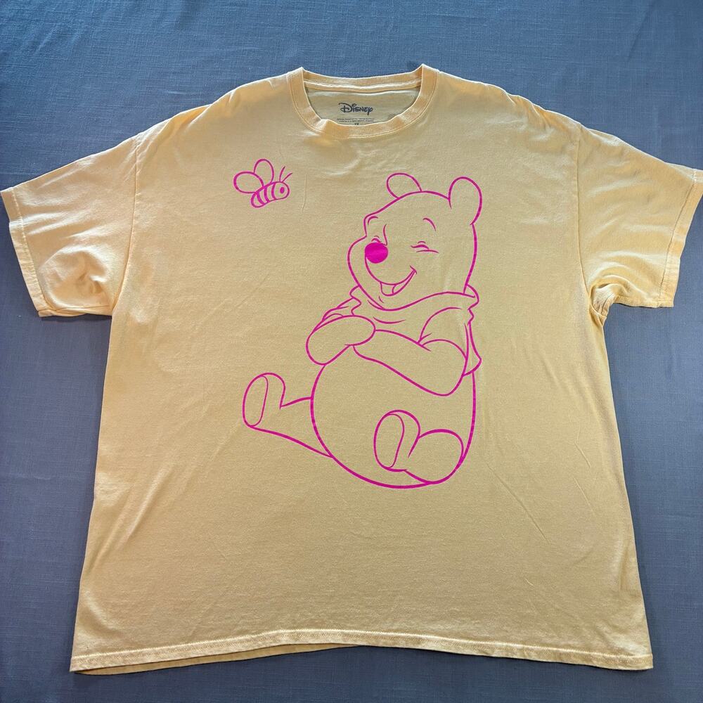Disney Winnie The Pooh Yellow Graphic T Shirt Adult 2XL Pink Outline Tee